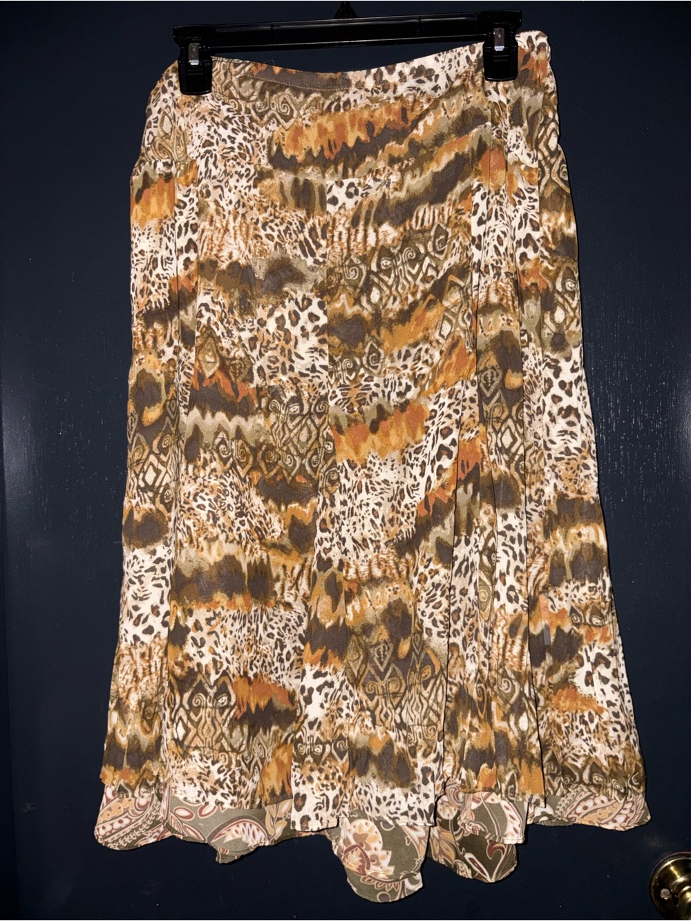 BUNDLE 2 Skirts: Reversible Skirt, Paisley and Animal Print + Green Lace Skirt - Picture 6 of 15